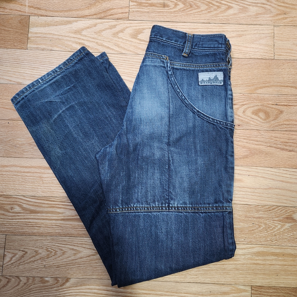 Patagonia Jeans Relaxed Fit in Deep Blue Size 28